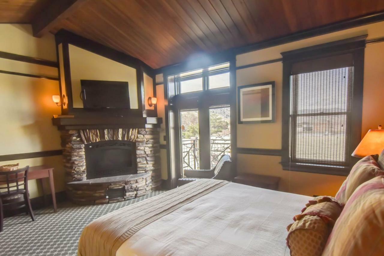 Lakeview Hotel Chelan Exterior photo